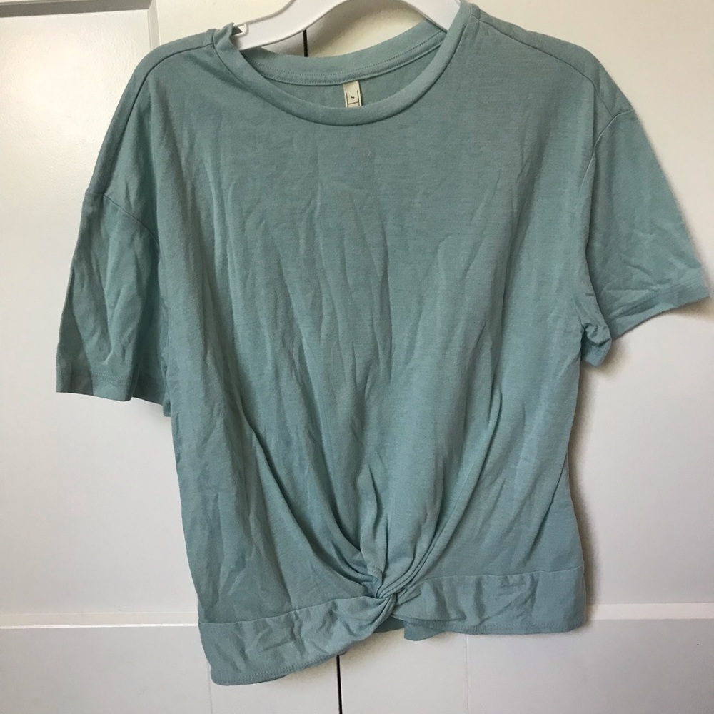 Aeropostale Front knot shirt